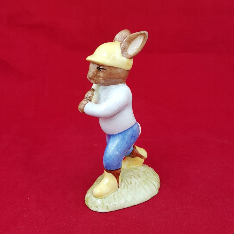 Royal Doulton Bunnykins DB43 - Home Run - RD 5141