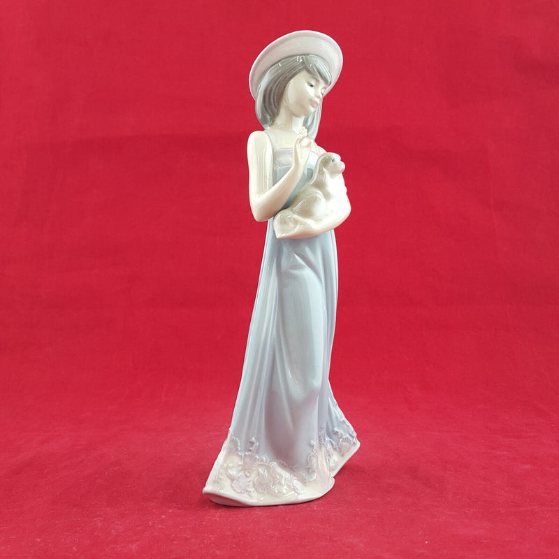 Lladro - Elizabeth 5645 - L/N 1447