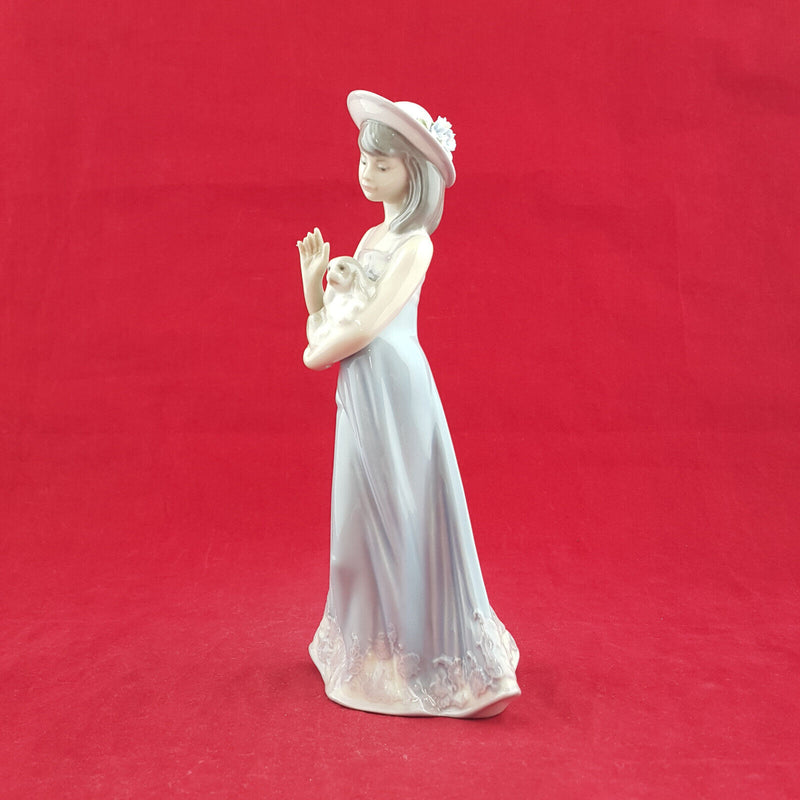 Lladro - Elizabeth 5645 - L/N 1447