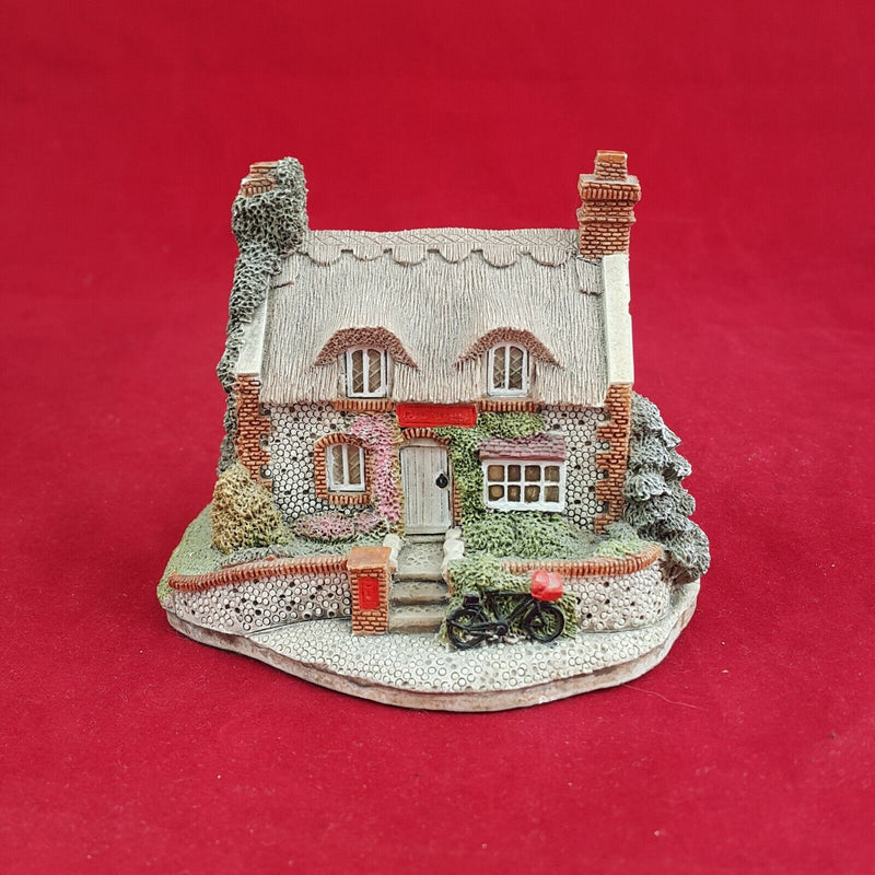 Lilliput Lane Mrs Pinkerton's Post office With Box -  OA 6079