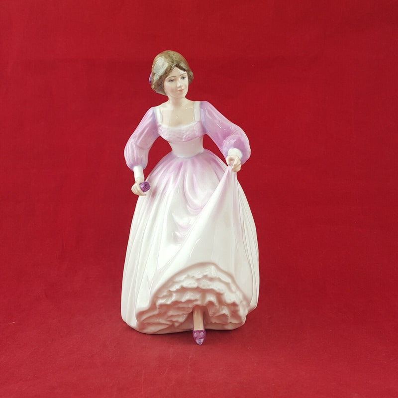 Royal Doulton Figurine HN3420 - Ashley - 7607 RD