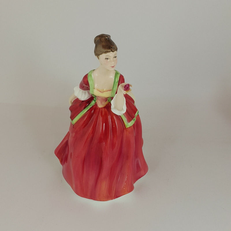 Royal Doulton Figurine Flowers of Love HN3970 – RD 5536