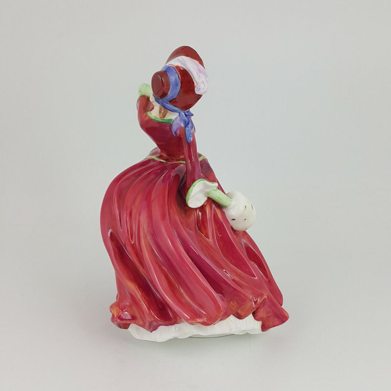 Royal Doulton Figurine HN1934 - Autumn Breezes - 5738 RD