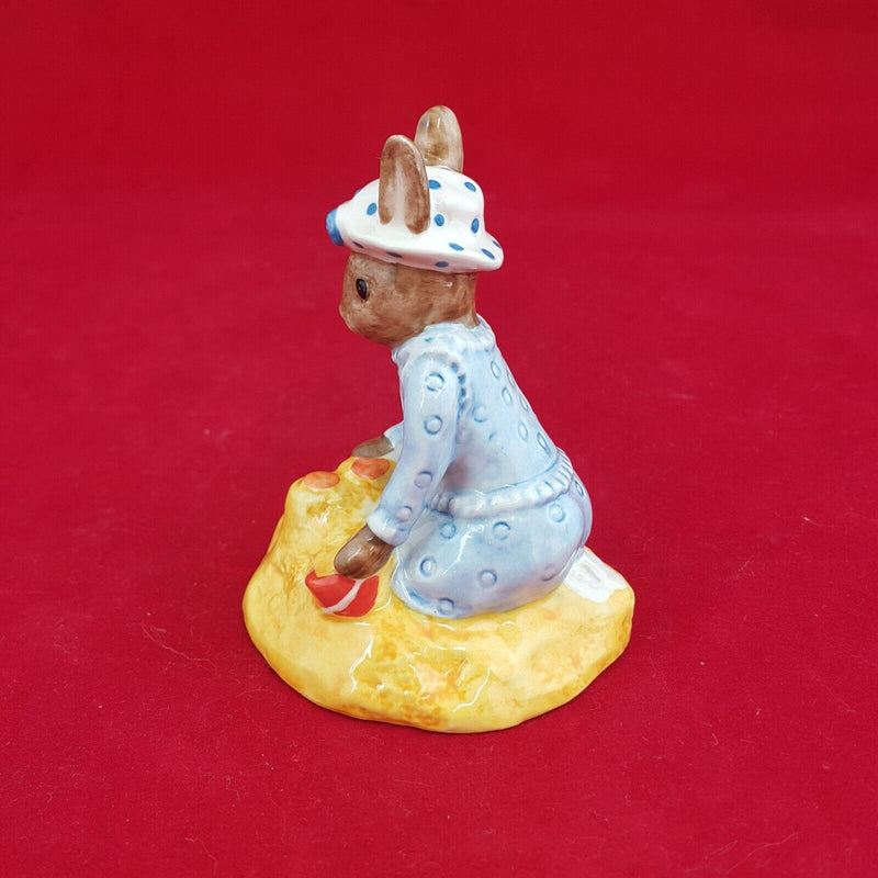 Royal Doulton Bunnykins DB177 Seaside  With CoA - RD 5133