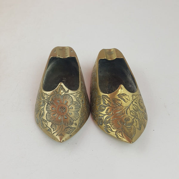 Pair Of Vintage Miniature Brass Shoes Ashtrays - 106TF