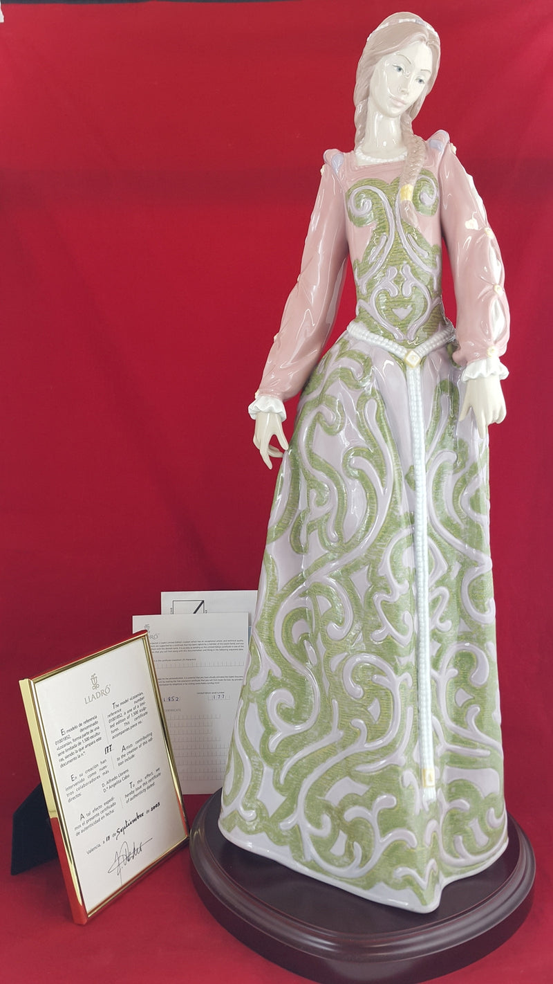 Lozania 1852 Lladro Large Figurine on a Plinth (with CoA) - 6012 L/N