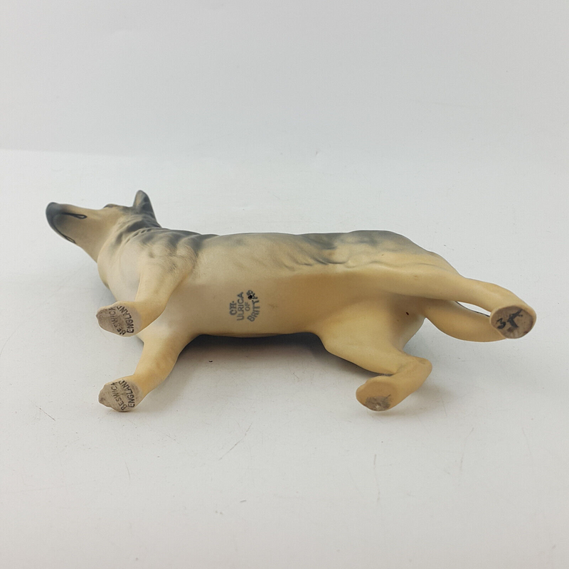 Beswick Dog - Alsatian - Ulrica Of Brittas 969 (Matte) - BSK 3211