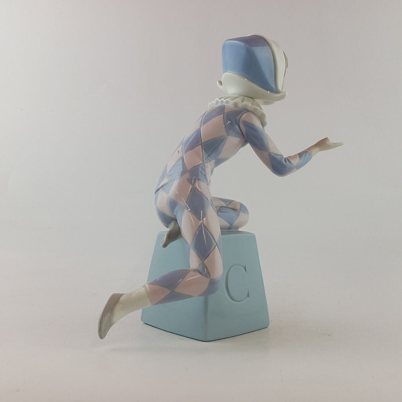 Lladro - Harlequin C 5077 - L/N 2357