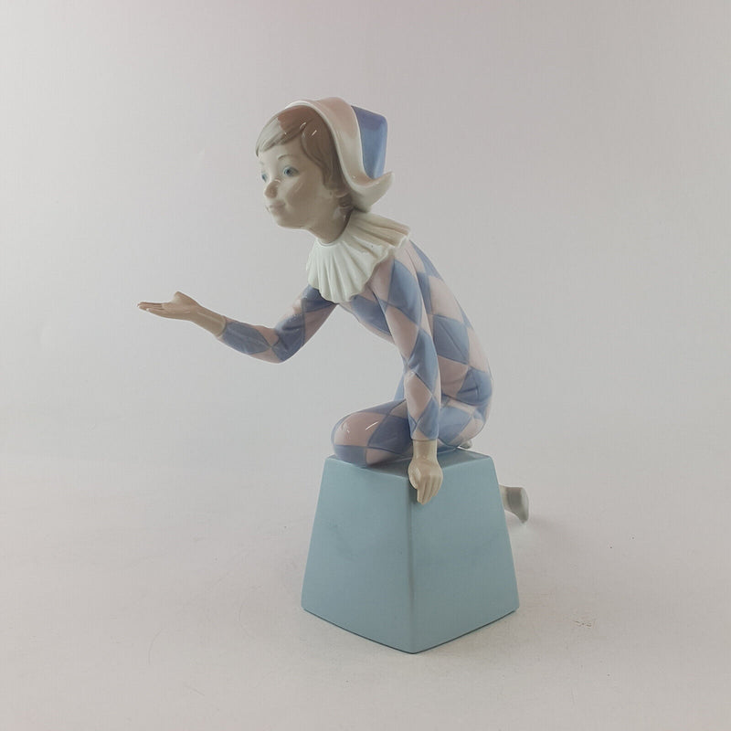 Lladro - Harlequin C 5077 - L/N 2357