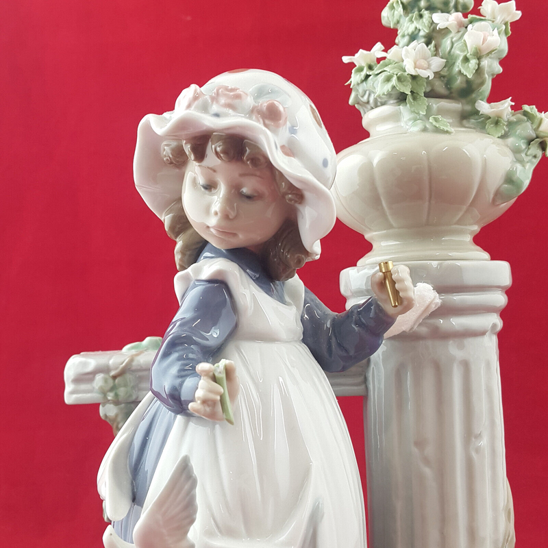 Lladro - Glorious Spring 5284 (Damaged/Boxed)