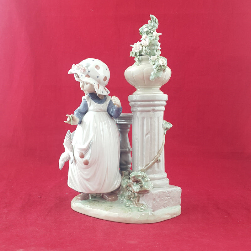 Lladro - Glorious Spring 5284 (Damaged/Boxed)