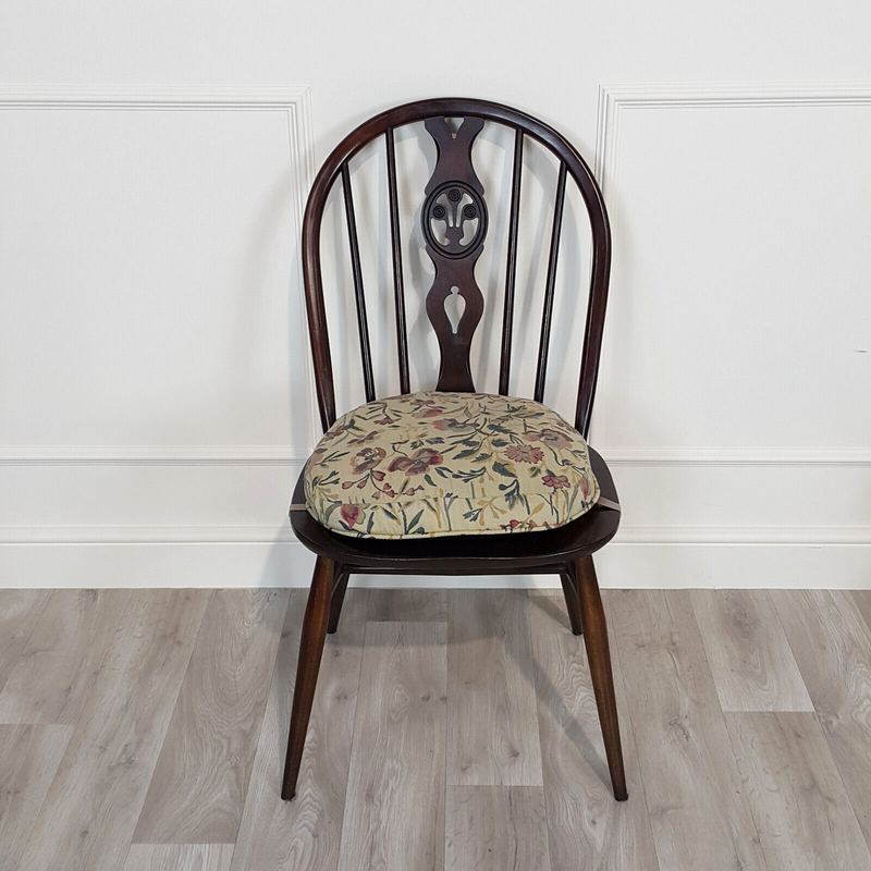 Set Of Four Fleur de Lys Chairs - F216