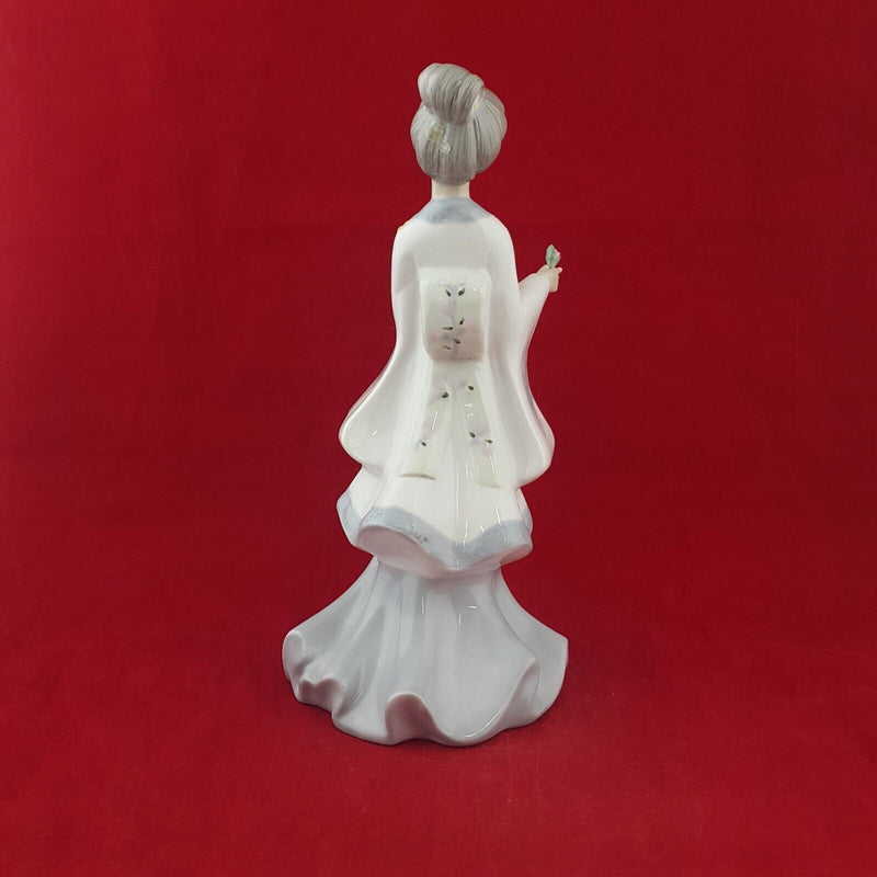 Casades Porcelain Figurine Geisha (Parasol Missing) - OA 6698