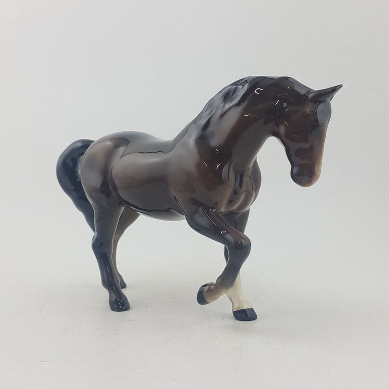 Beswick Horses - Stocky Jogging Mare 855 Third Version - BSK 3660