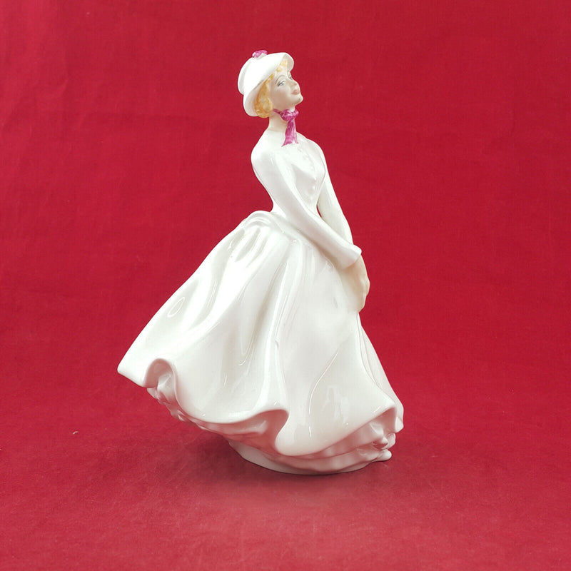 Royal Doulton Figurine - Mary HN2374 - RD 3719