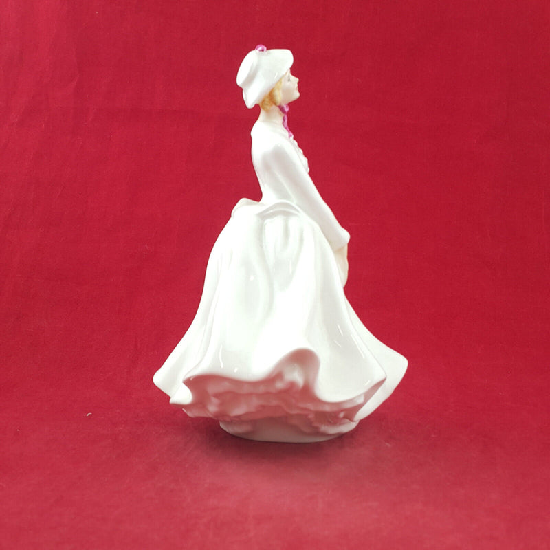 Royal Doulton Figurine - Mary HN2374 - RD 3719