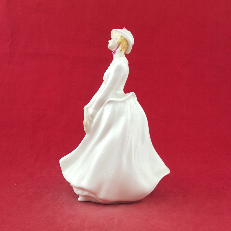 Royal Doulton Figurine - Mary HN2374 - RD 3719