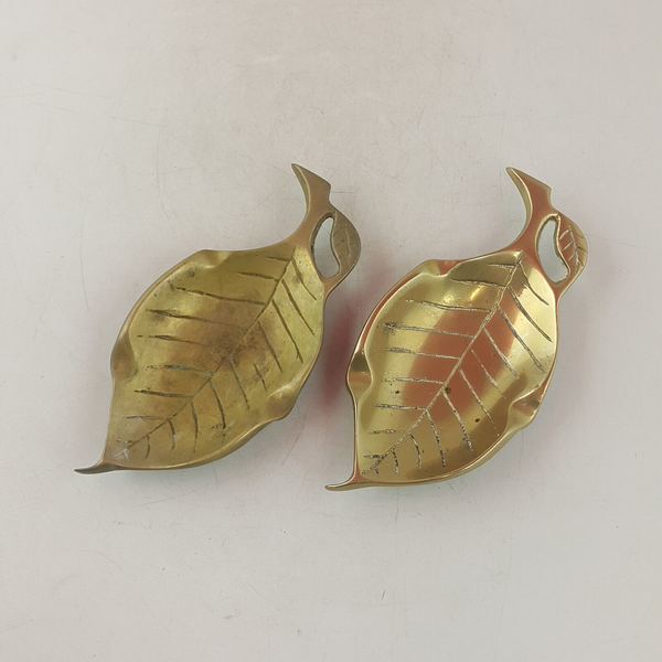 Pair Of Vintage Solid Brass Grape Leaf Footed Ashtray / Trinket Dish - OA 3710