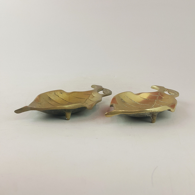 Pair Of Vintage Solid Brass Grape Leaf Footed Ashtray / Trinket Dish - OA 3710