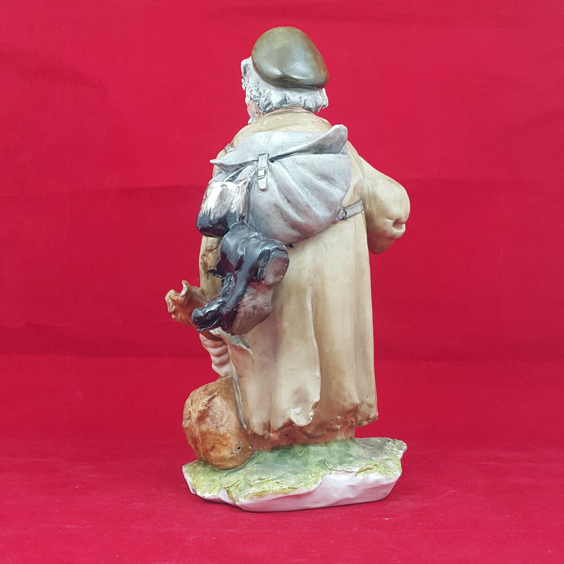 Capodimonte Figurine The War Veteran by Tyche Bruno (small chip)