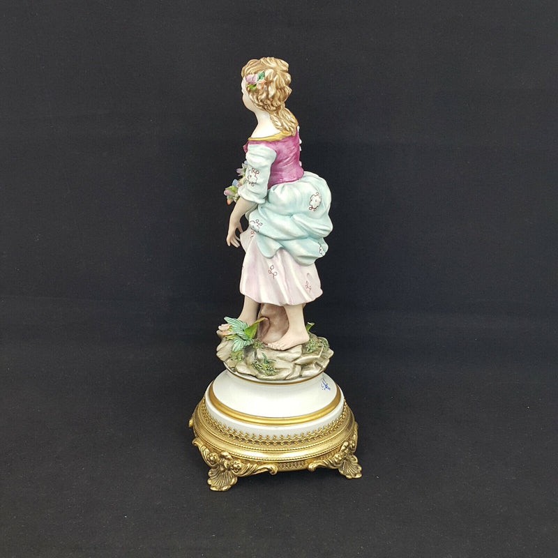 Capodimonte Figurine Lady with flower basket, metal base - damaged