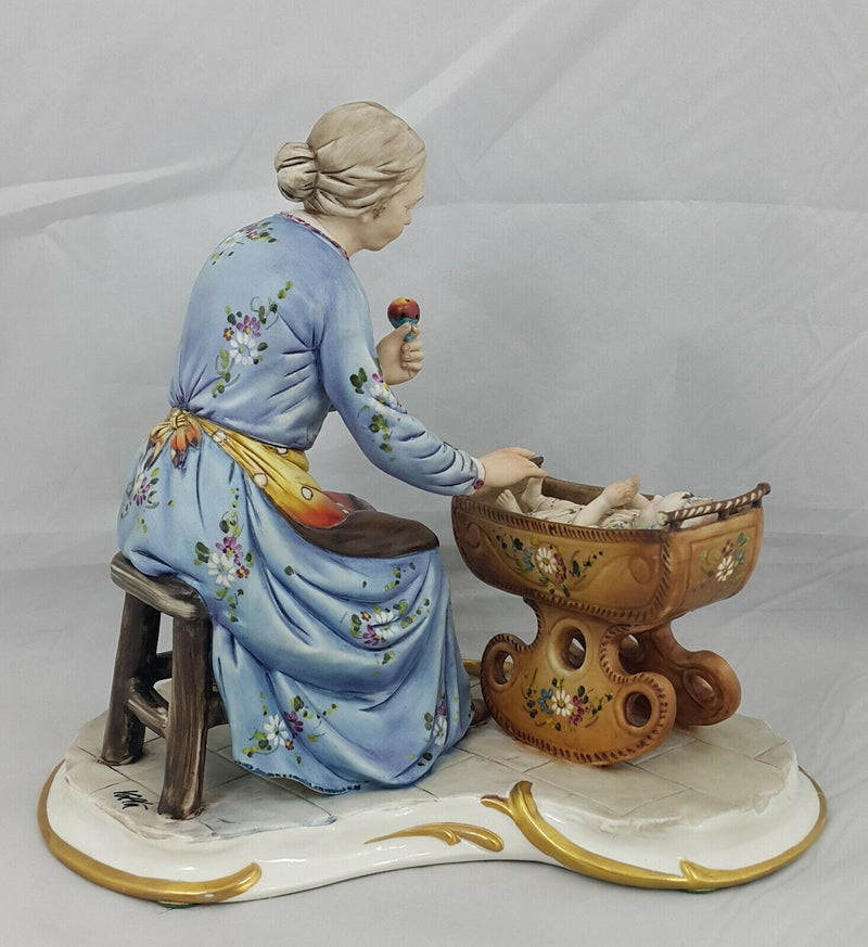 Capodimonte Figurine The Grandma by Volta with CoA - Slightly Chipped