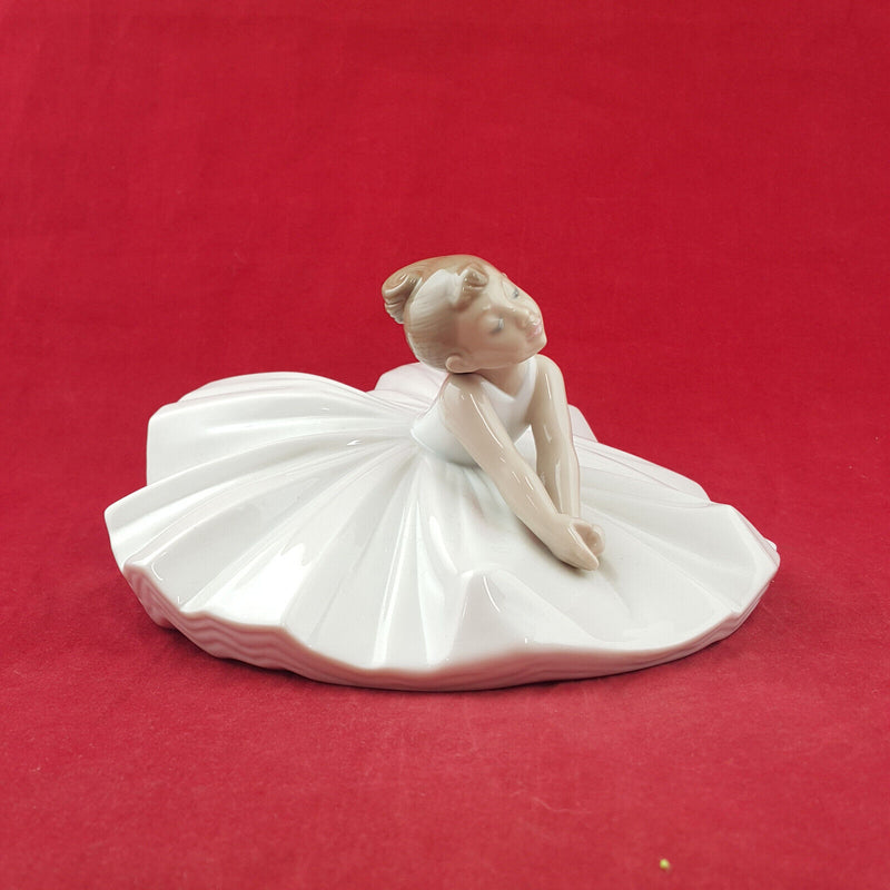 Lladro Nao Figurine - Dance Class 1283 - L/N 3727