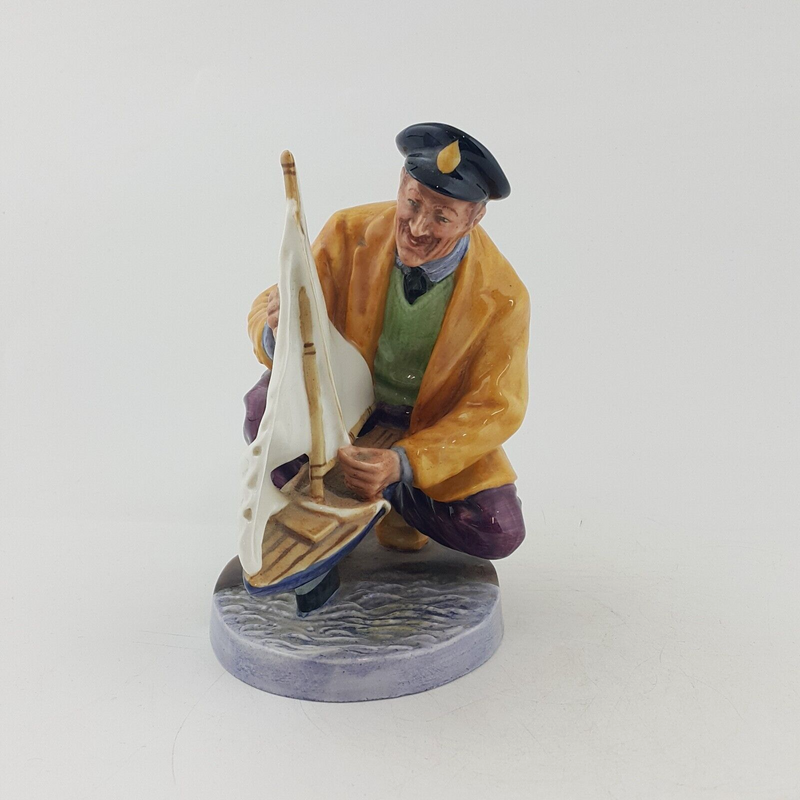 Royal Doulton Figurine HN2442 Sailor’s Holiday - 8020 RD