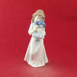 Nao by Lladro Porcelain 1107 Daisa Girl With Rag Doll / We’re Sleepy - 8885 L/N