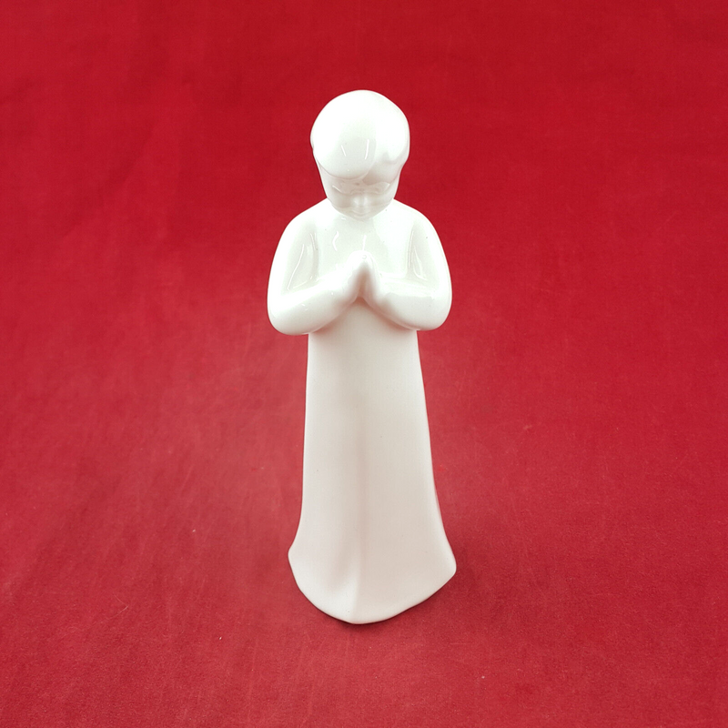 Royal Doulton Images Figurine - Prayers HN4378 - RD 3080