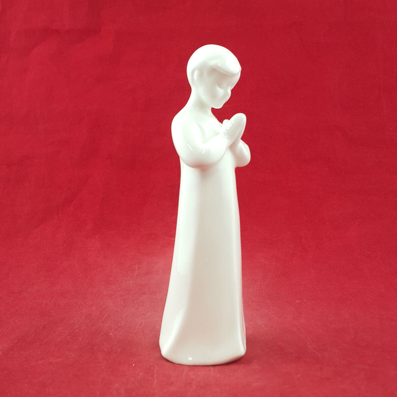 Royal Doulton Images Figurine - Prayers HN4378 - RD 3080