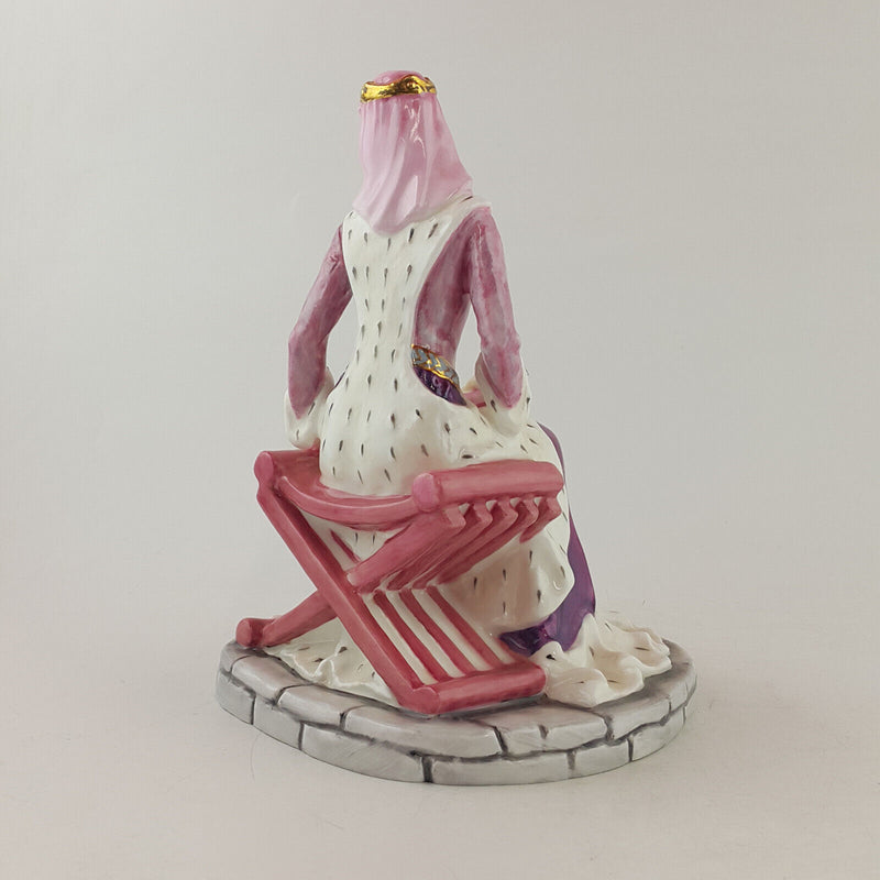 Royal Doulton Figurine - Margaret Of Anjou HN4073 – RD 3018