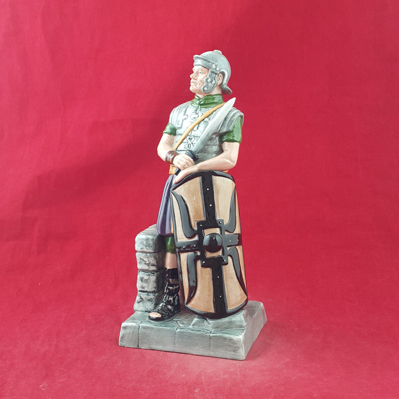 Royal Doulton Figurine - Centurian HN2726 – RD 3416