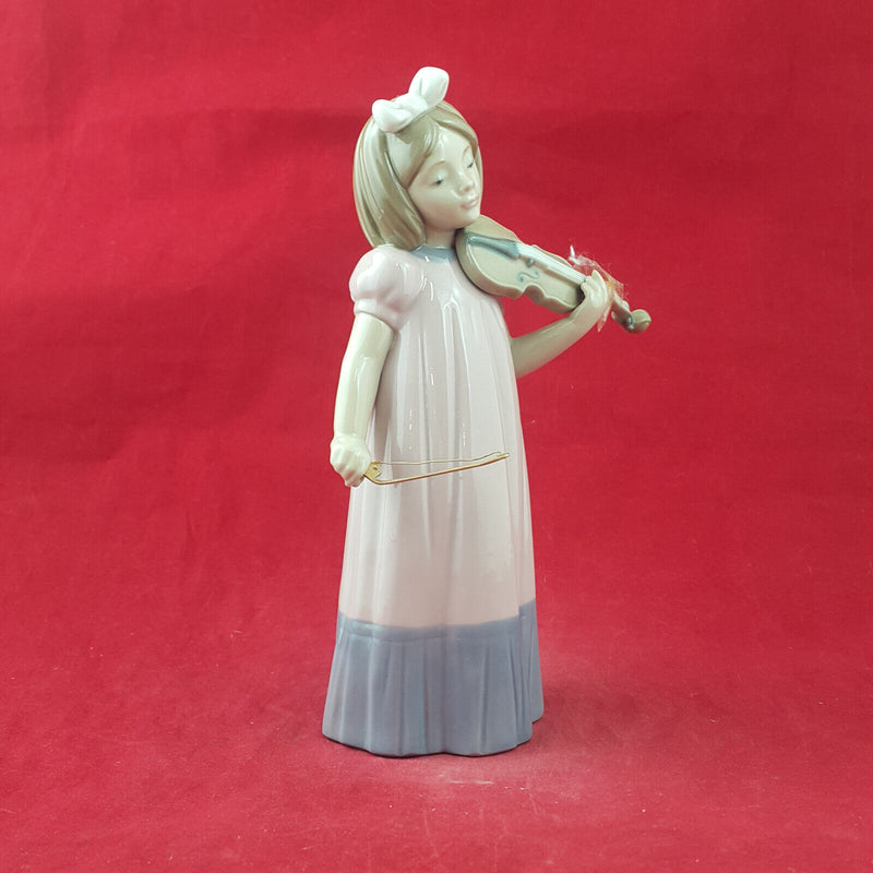 Nao By Lladro - Girl With Violin 1034 (damaged) - L/N 2462