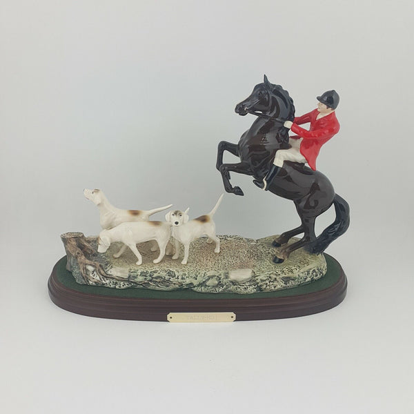 Beswick - Tally Ho Huntsman on Reearing Horse 3464 on Wooden Plinth - 583 BSK