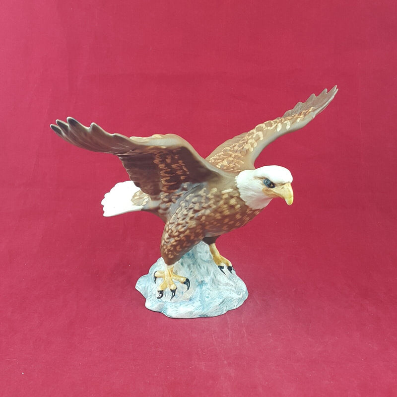 Beswick Bald Eagle 1018 Matt - 7264 BSK