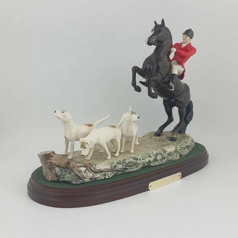 Beswick - Tally Ho Huntsman on Reearing Horse 3464 on Wooden Plinth - 583 BSK