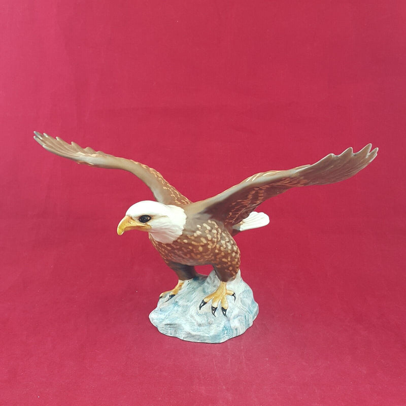 Beswick Bald Eagle 1018 Matt - 7264 BSK