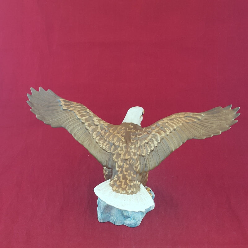 Beswick Bald Eagle 1018 Matt - 7264 BSK