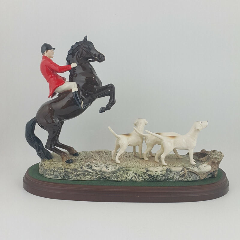 Beswick - Tally Ho Huntsman on Reearing Horse 3464 on Wooden Plinth - 583 BSK