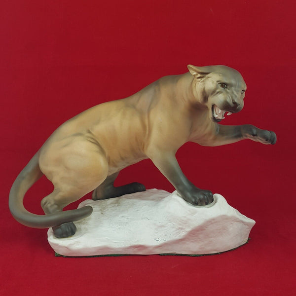 Beswick Figurine 1702 - Puma on Rock - BSK 5672