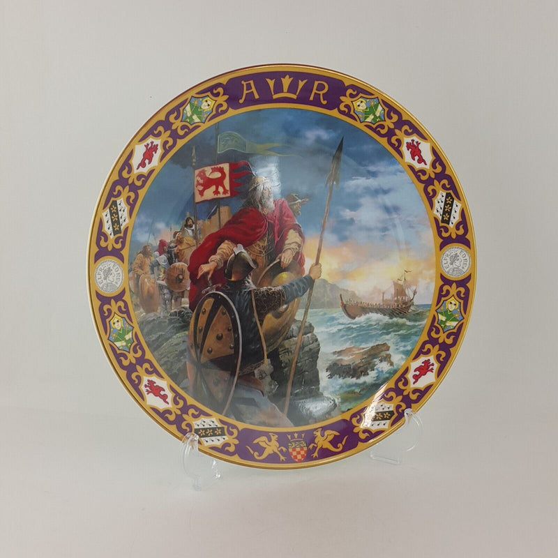 Royal Doulton PN75 Kings and Queens of the Realm Decorative Plate - RD 7690