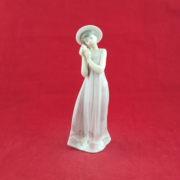 Lladro - Cindy 5646 - L/N 1450