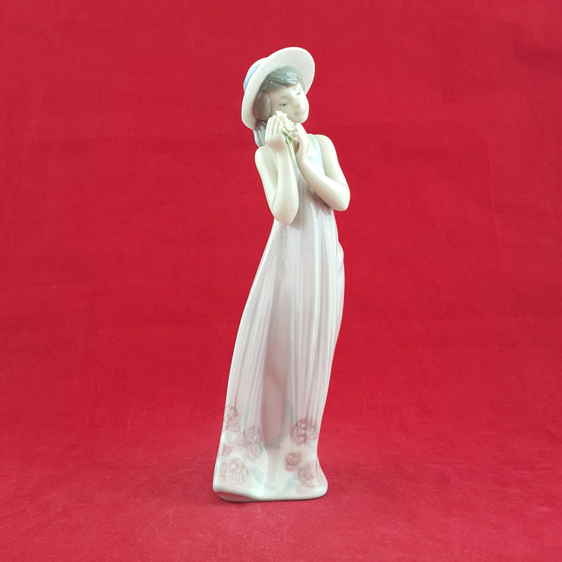 Lladro - Cindy 5646 - L/N 1450