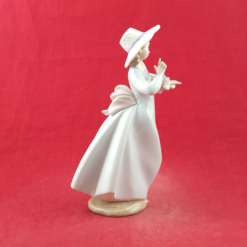 Lladro Figurine - Caught In The Act 6439 - L/N 3319