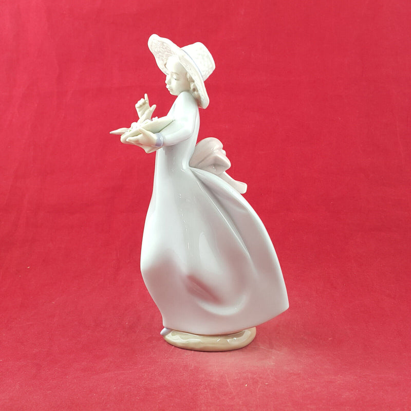 Lladro Figurine - Caught In The Act 6439 - L/N 3319