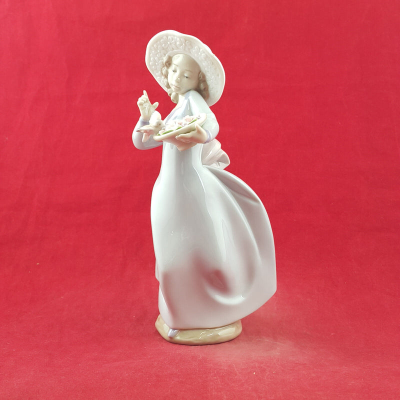 Lladro Figurine - Caught In The Act 6439 - L/N 3319