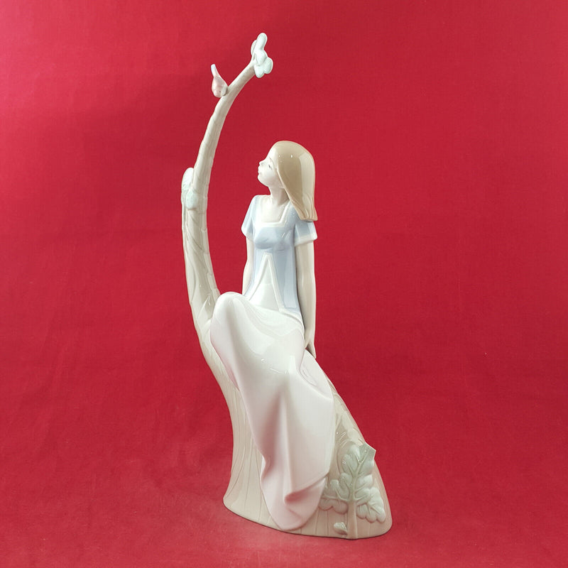 Lladro Nao Figure - Lazy Afternoon / Woman Sitting On A Tree (damaged) - L/N 316