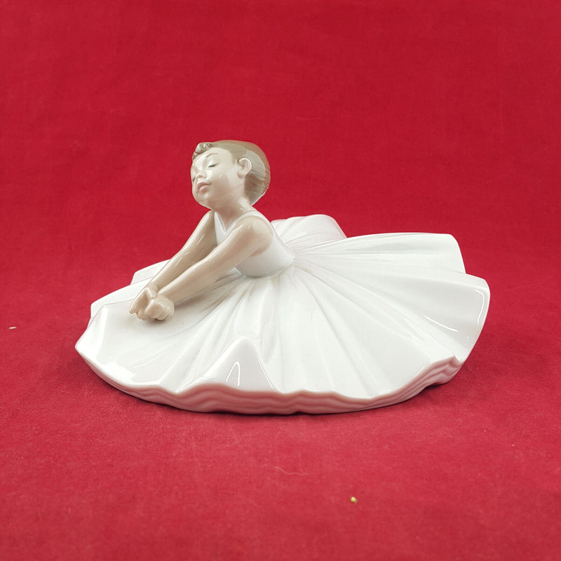 Lladro Nao Figurine - Dance Class 1283 - L/N 3728