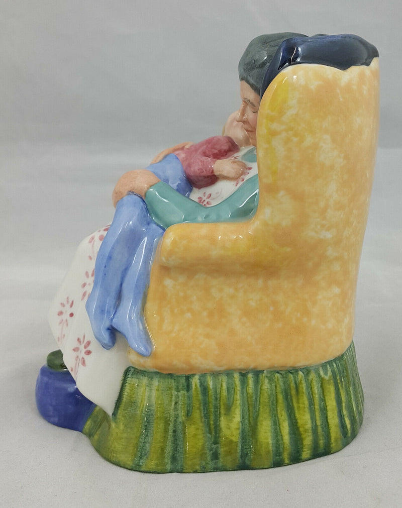 Royal Doulton Figurine Sweet Dreams HN2380